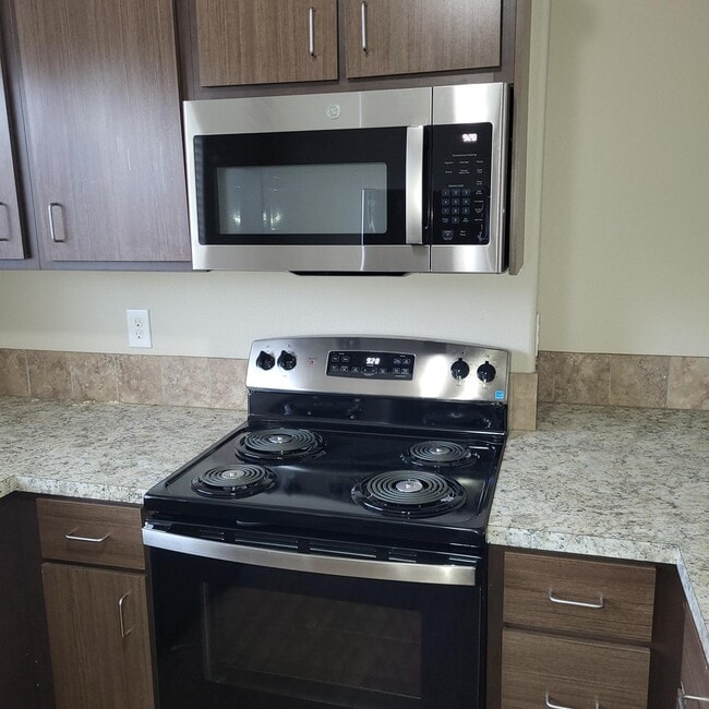 Yamhill Firs Apartments