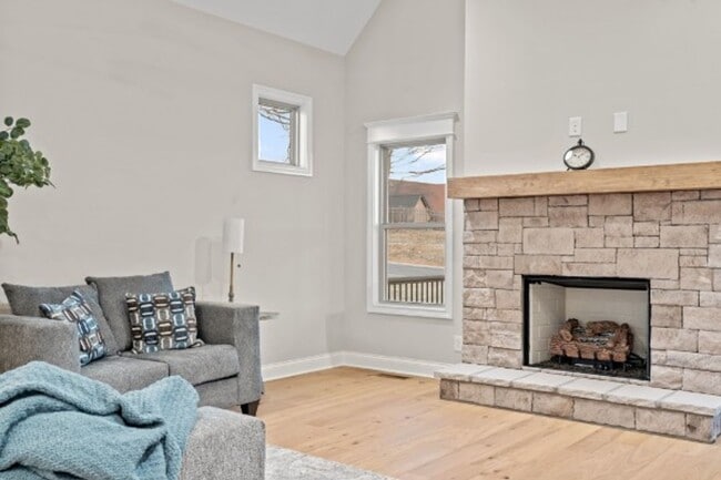 Photo - FOR LEASE- BRAND NEW CONSTRUCTION IN BROOK...