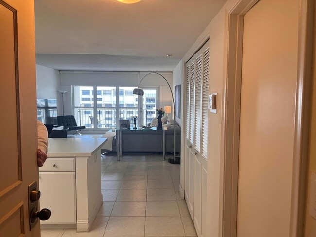 Building Photo - 5100 N Ocean Blvd Unit 1701