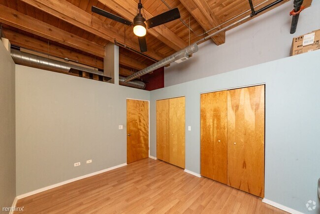 Building Photo - 2 br, 2 bath Condo - 1740 N Maplewood Ave