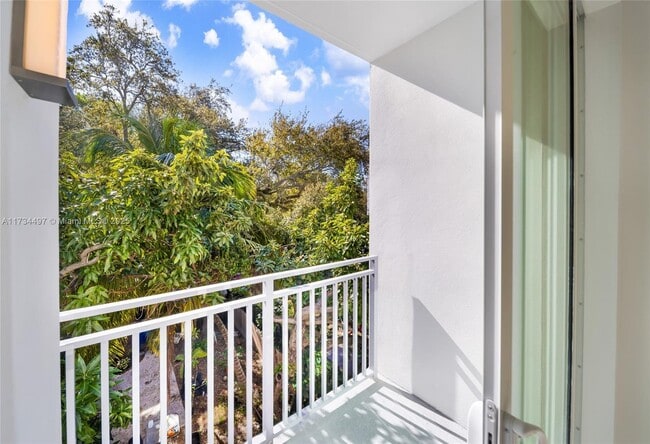 Photo - 1536 NW 15th Ave Unit 302