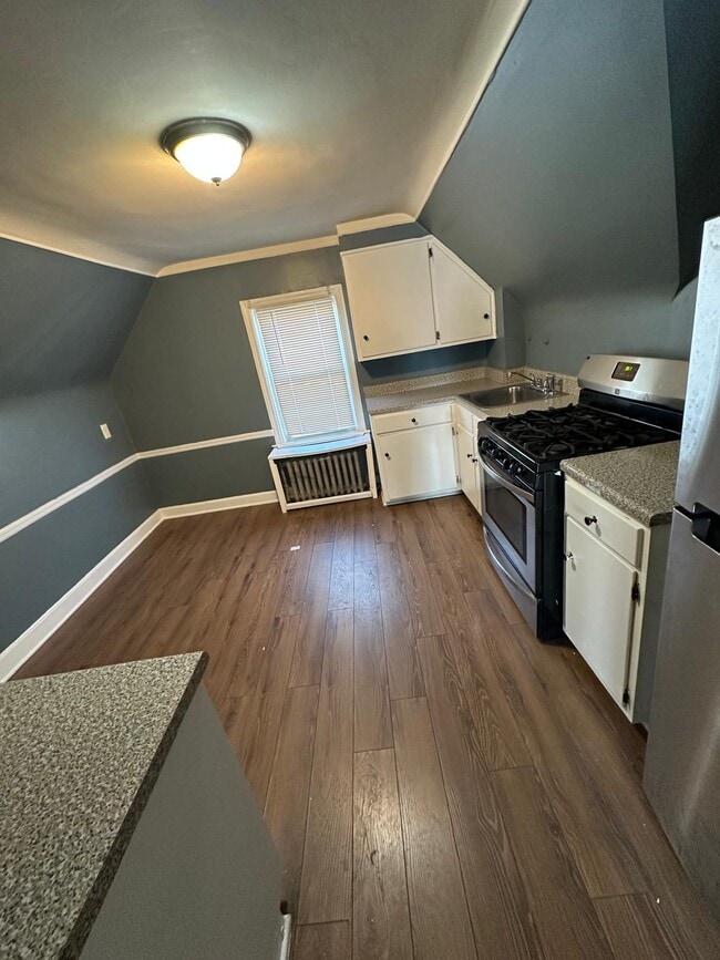 Photo - 123 N 7th Ave Unit Studio