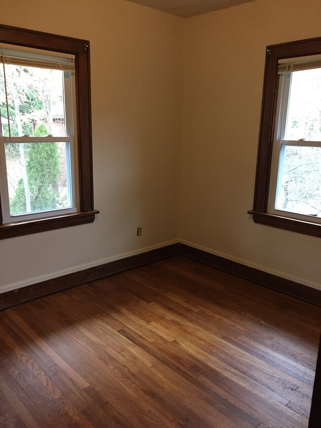 Bedroom - 1510 Front St Unit 2