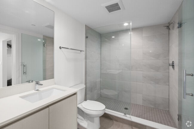 1BR, 1BA- 618SF - Bathroom