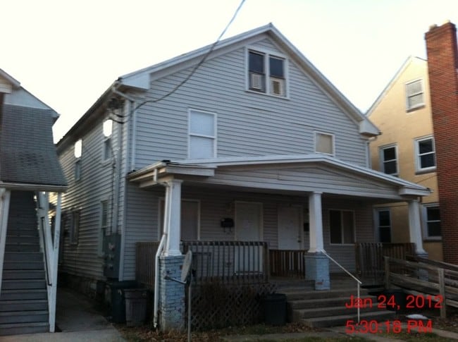 Building Photo - 323 Porter Ave