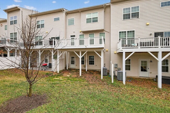 Photo - 4204 WOODSPRING Ln