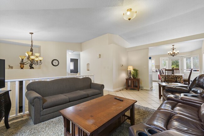 Photo - 9321-9369 69 Ave