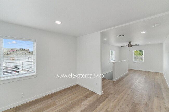 Photo - 20 N Urbana Ave