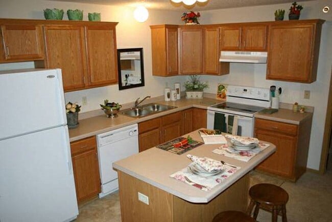 Cypress Court Apartments