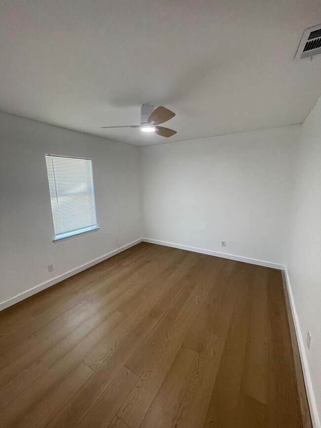 Photo - 1903 N 4th St