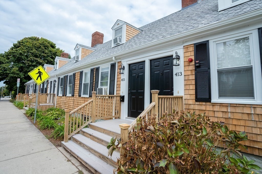 Photo - 415 Court St Townhome