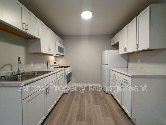 Photo - 877 N 26th St Unit 207