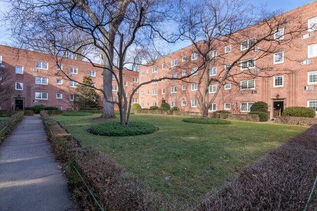Photo - 30 Saint Paul St Unit 3