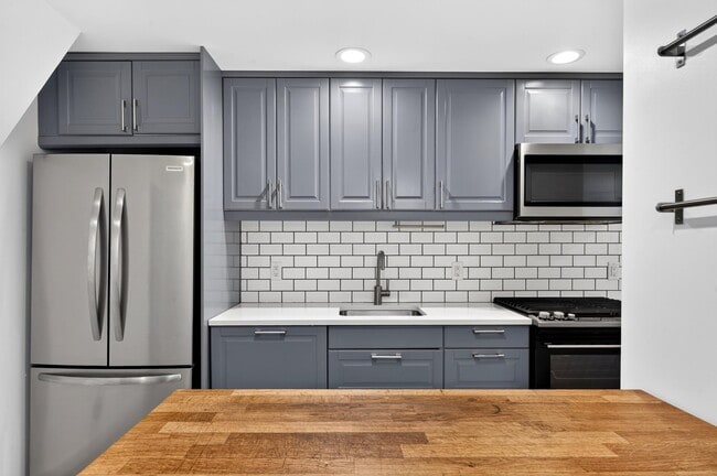 Photo - 342 1st St