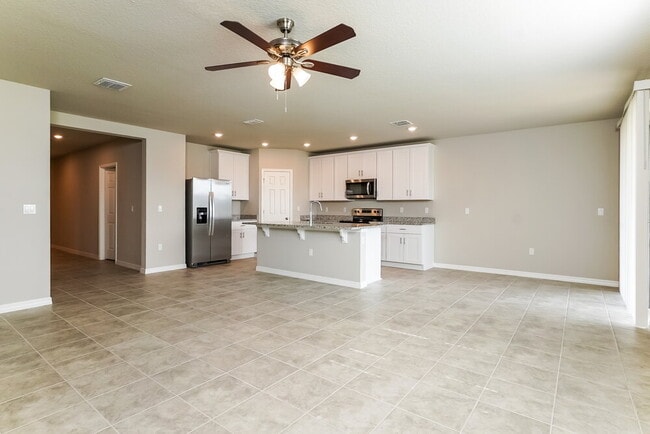 Photo - 5292 Sanders Oak Trl