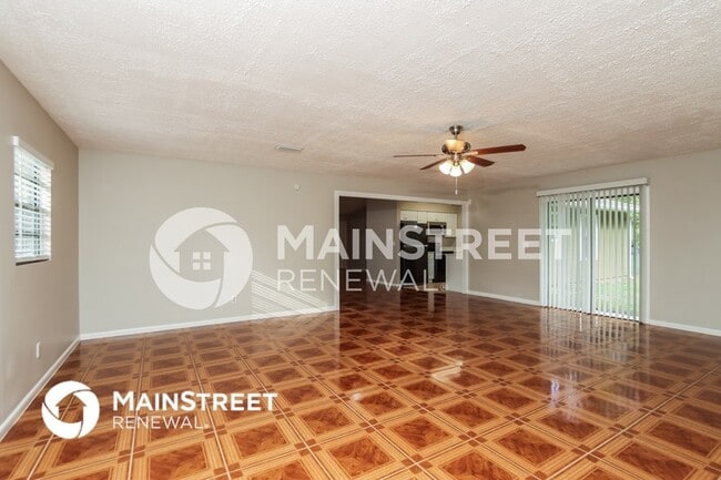 Photo - 1114 Ivanhoe St NW