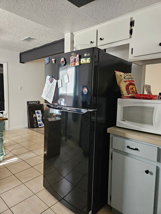 Super Cute big lot 3 bedroom in HH! House House Rental in Harker