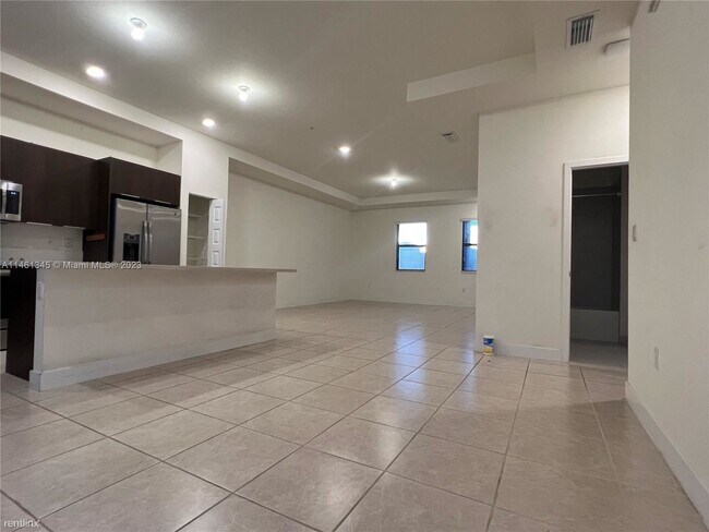 Photo - 3 br, 2 bath House - 10413 NW 82nd St Unit 33