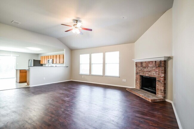 Photo - 5572 Hunters Bend Ln