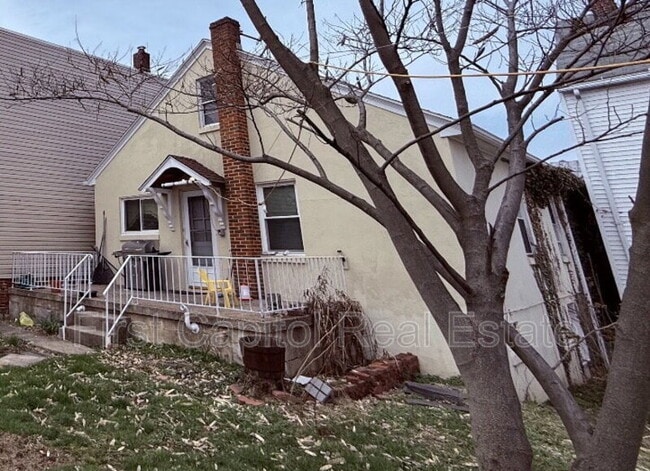 Photo - 1715 W Market St Unit Apt 2