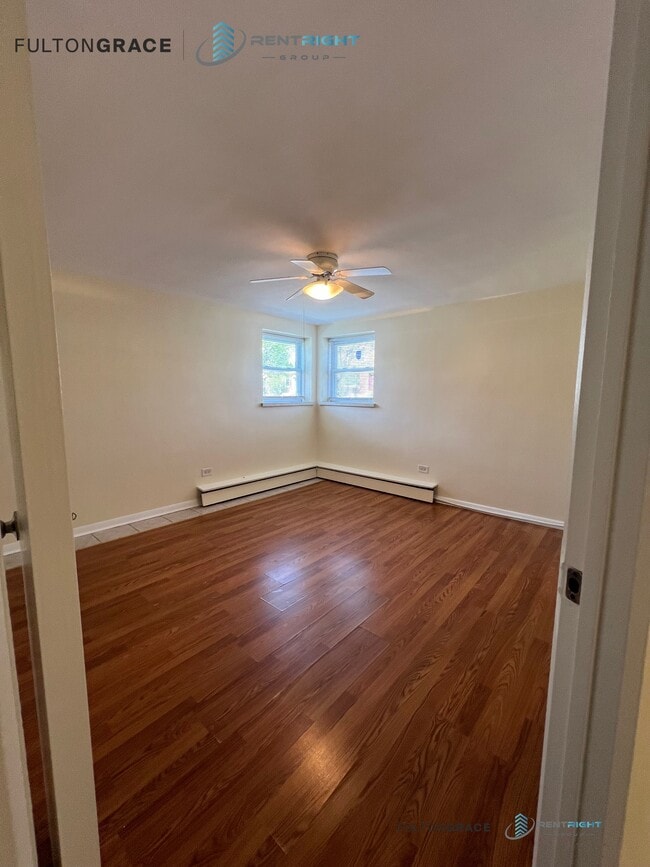 Photo - 8925 Grand Ave Unidad BN