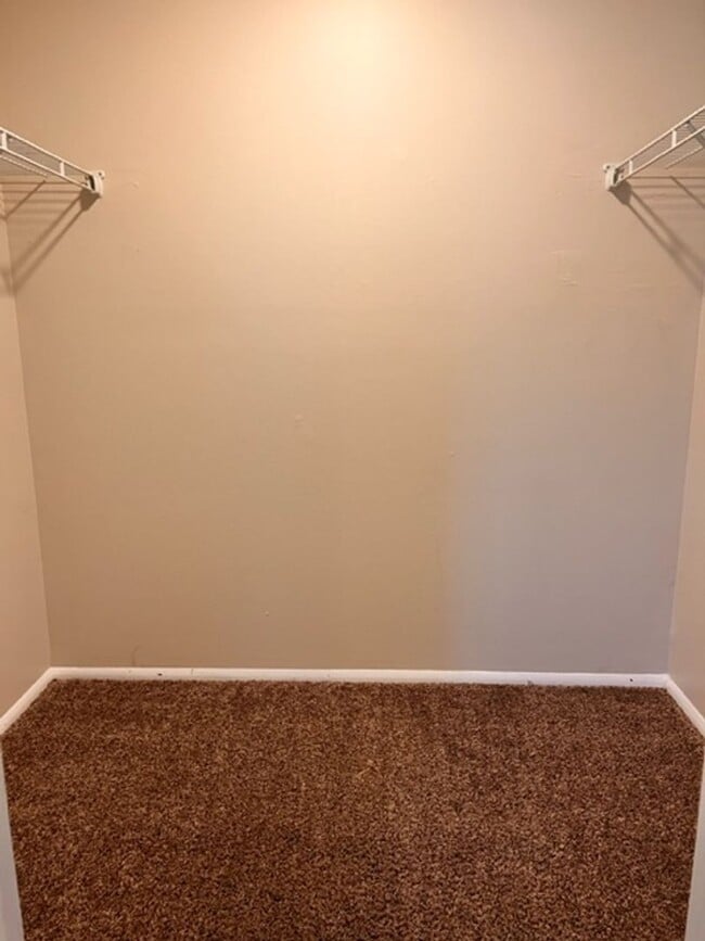 Photo - Spacious 1-Bedroom Apartment for Rent in C... Unit J11