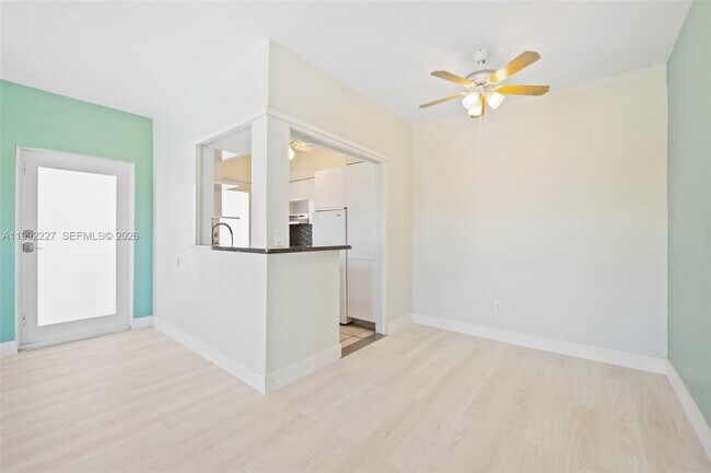 Photo - 7315 Byron Ave Unit 10