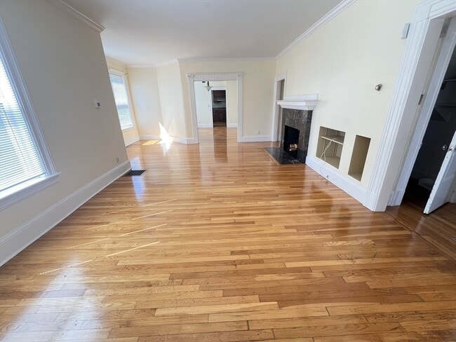 Building Photo - 115 Ocean St Unit 1 Rental