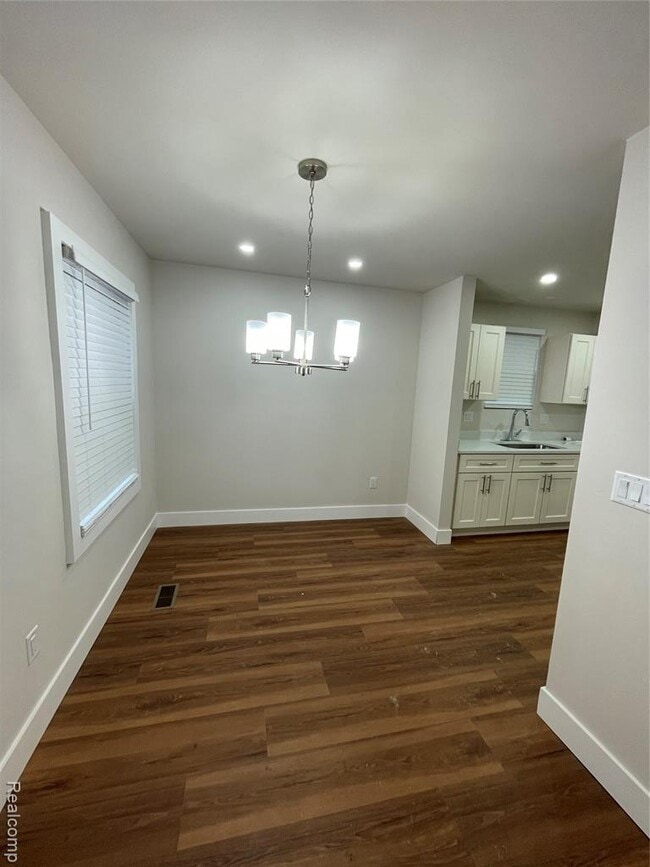 Photo - 8634 Patton St