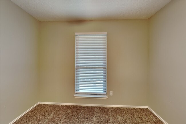Building Photo - 19011 Keyturn Ln Rental
