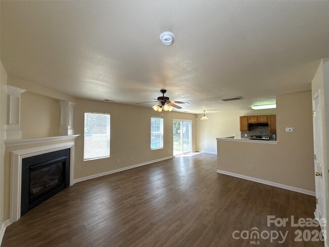 Photo - 6831 Sunman Rd