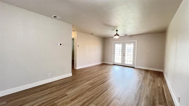 Photo - 11208 Renel Dr