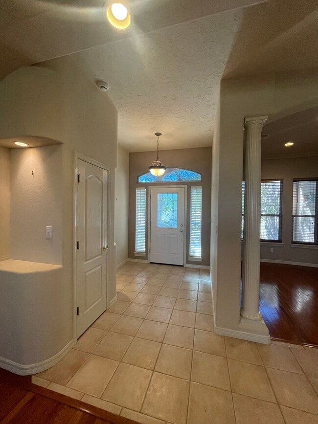 Photo - Gorgeous Home in Sonoma Ranch off Golf Club Rd!