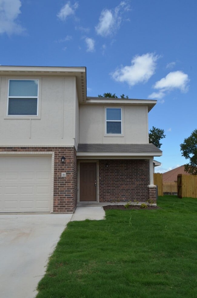 Building Photo - 1701 Castroville Trl Unit B 1701