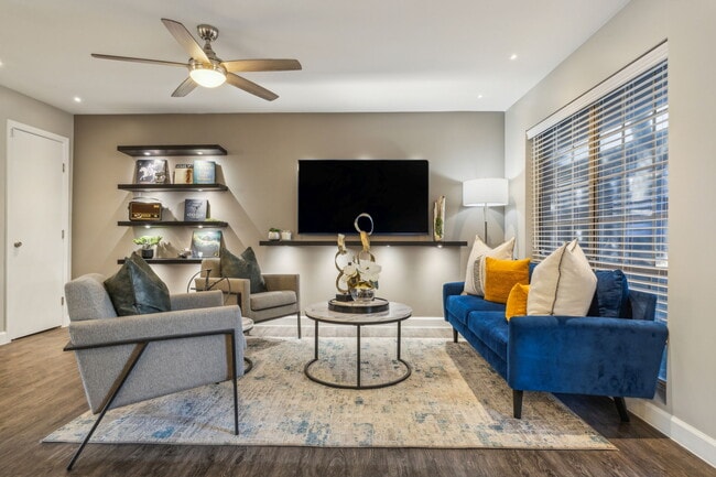 Building Photo - The Ashley at Bluffview Apartments