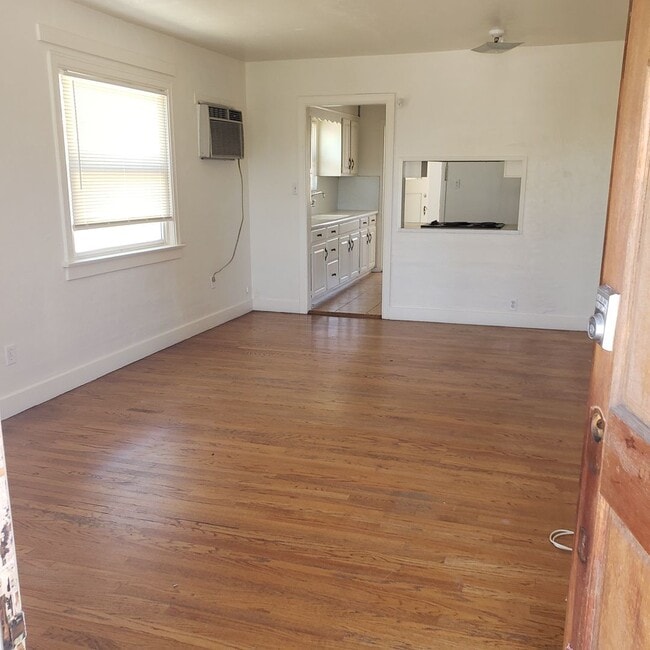 Photo - chr137 Unit 1370