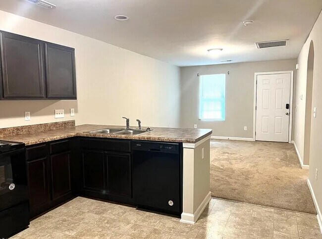 Photo - 1319 Kirkman St