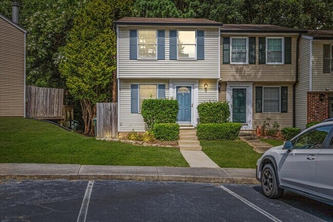Move in ready! North Raleigh Town Home For... - Move in ready! North Raleigh Town Home For...