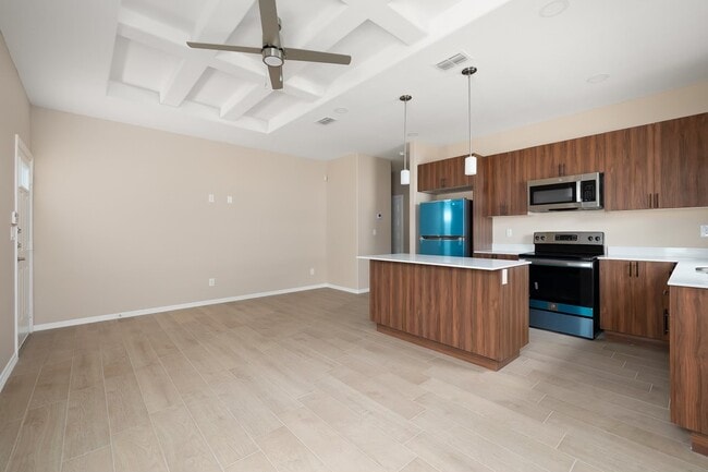 Photo - 3105 W Sandlewood St Unit 3