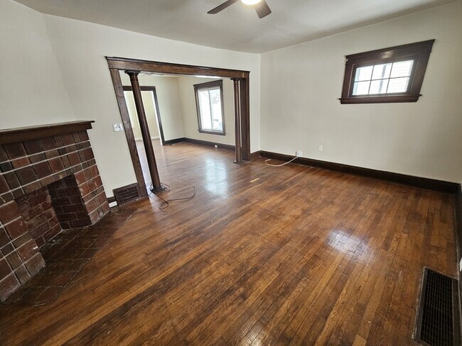 Photo - 3386 E 134th St