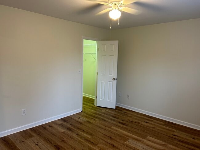 Photo - 39 Farm View Cir