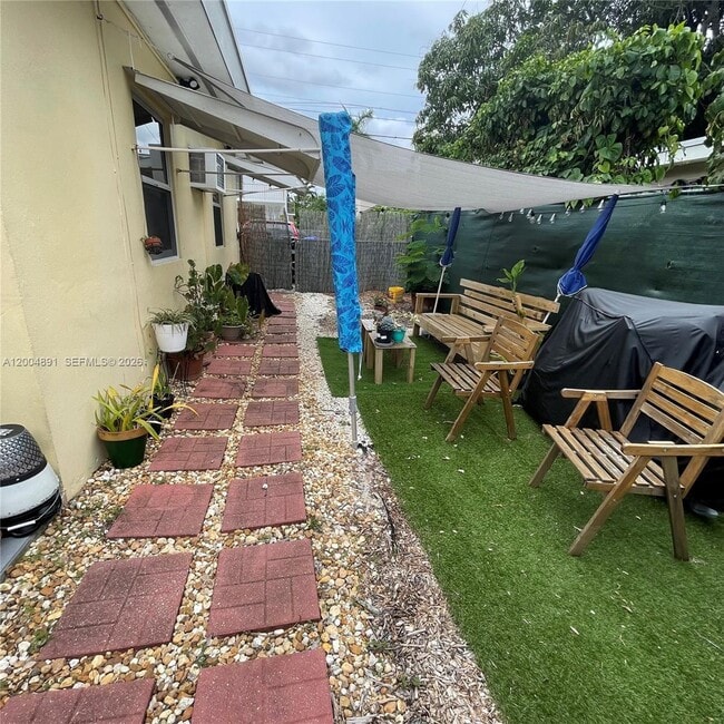 Photo - 2526 McKinley St Unit 1