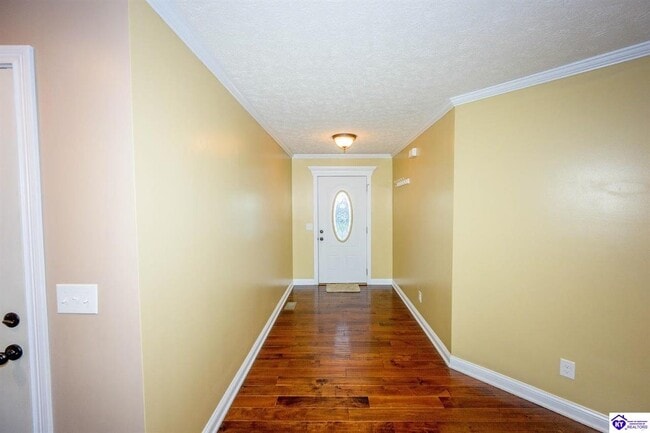 Photo - 324 Graceland Trail