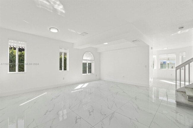 Photo - 15786 SW 141st St