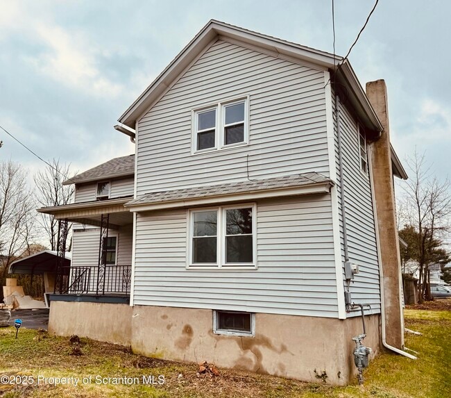 Building Photo - 3269 Cedar Ave Rental