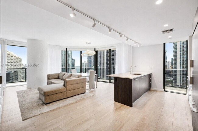 Photo - 45 SW 9th St Unit 2303