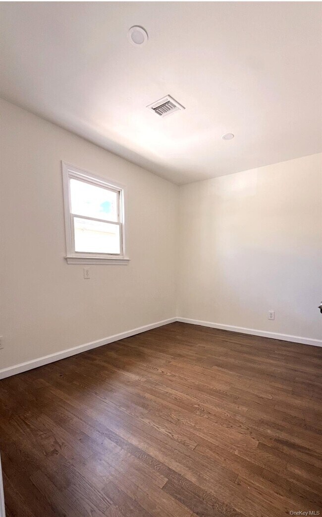 Photo - 238 Nassau Blvd