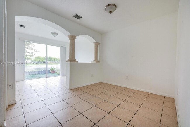Photo - 2818 SE 16th Ave