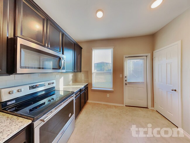 Photo - 10355 Dunlap