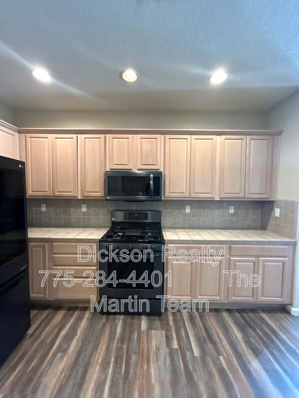 Photo - 1895 Stetson Dr